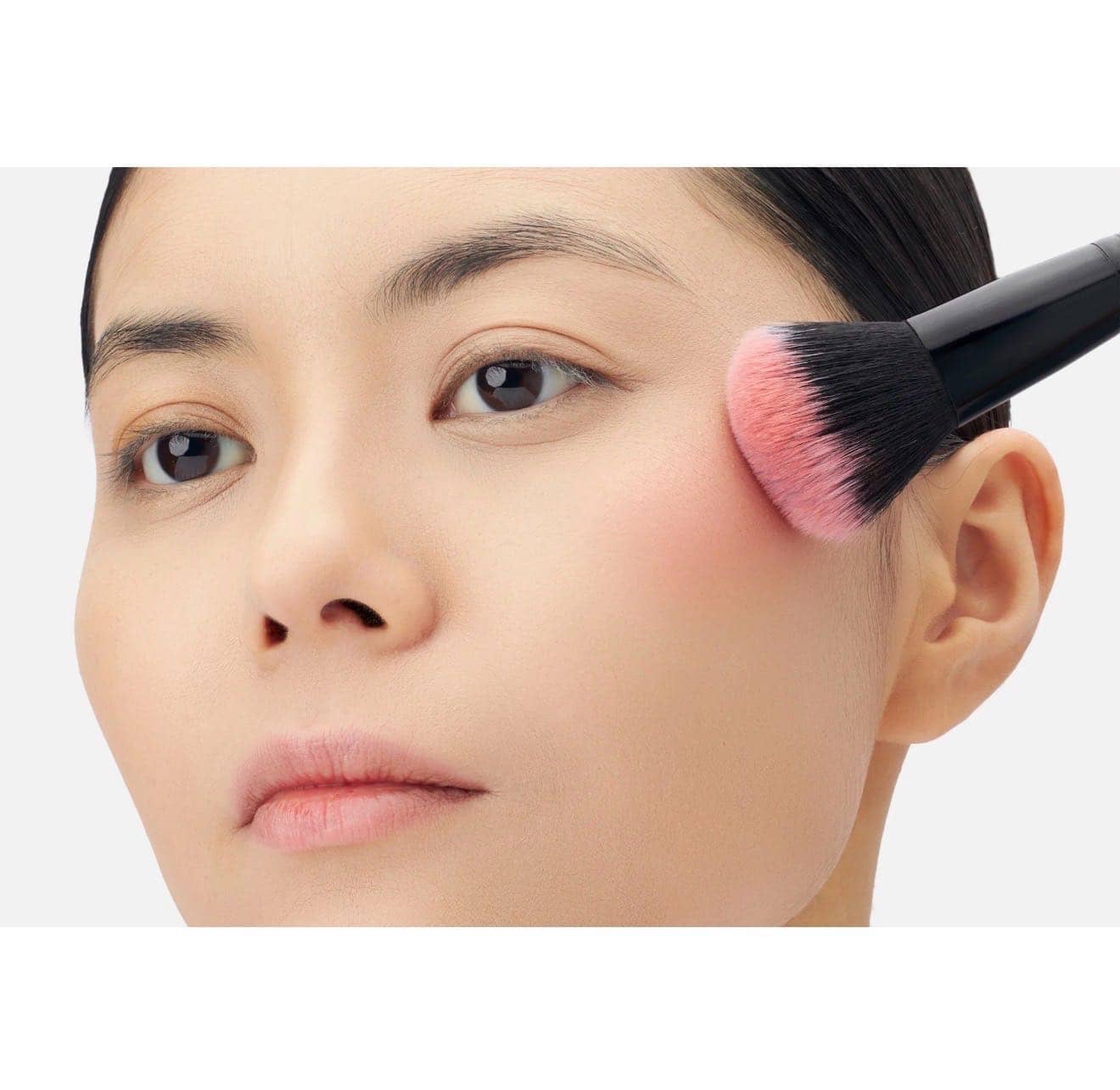 Румяна запеченные Soft Glam Baked Blush, 020 Peachy Breeze 3