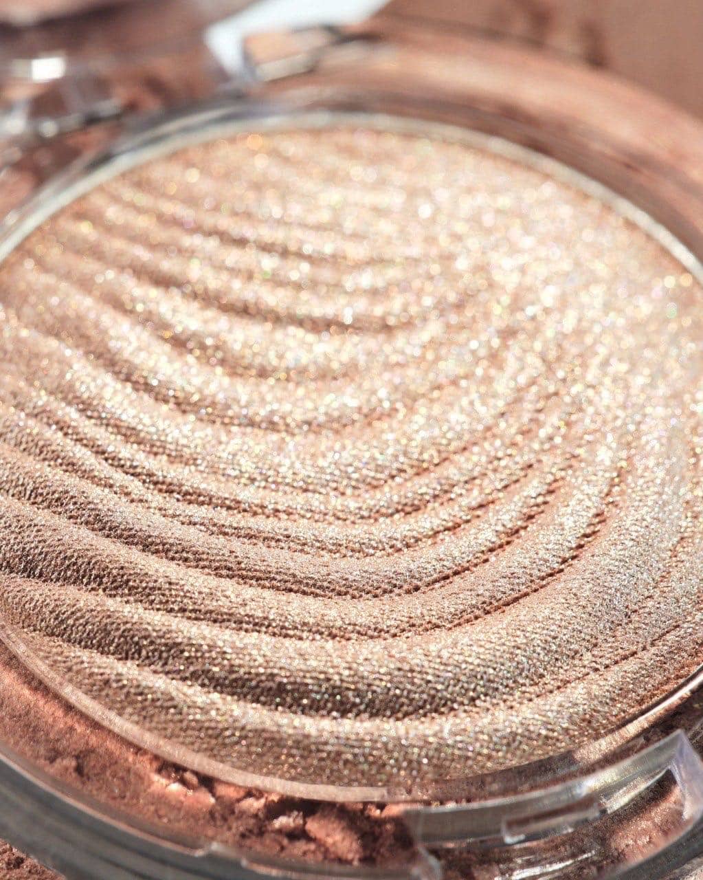 Хайлайтер Aura Glam Bouncy Highlighter, 010 Moonlit Sand 3