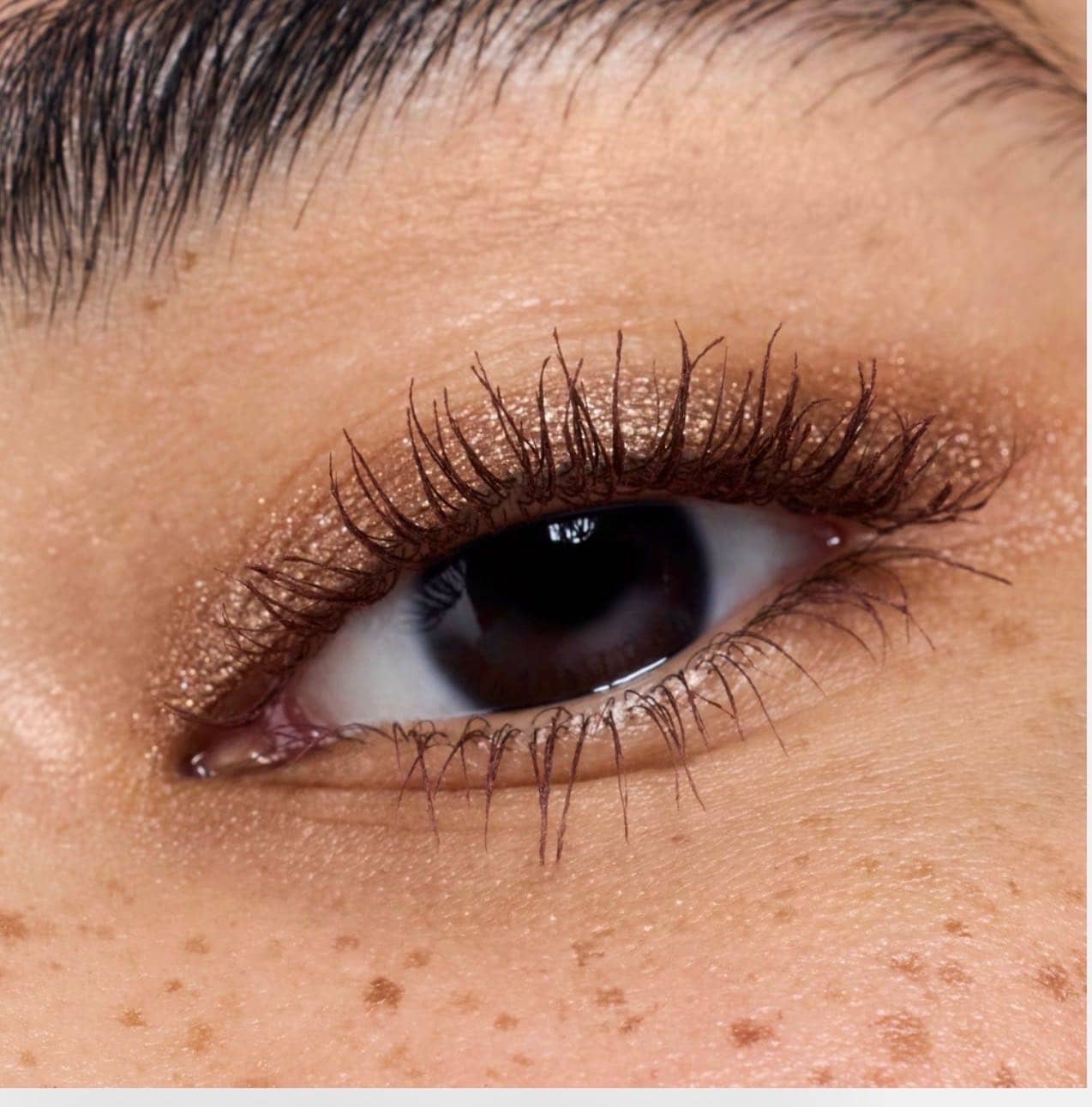Карандаш для глаз Jewel Glide Effect Eye Pencil, 020 Amber Glow 4