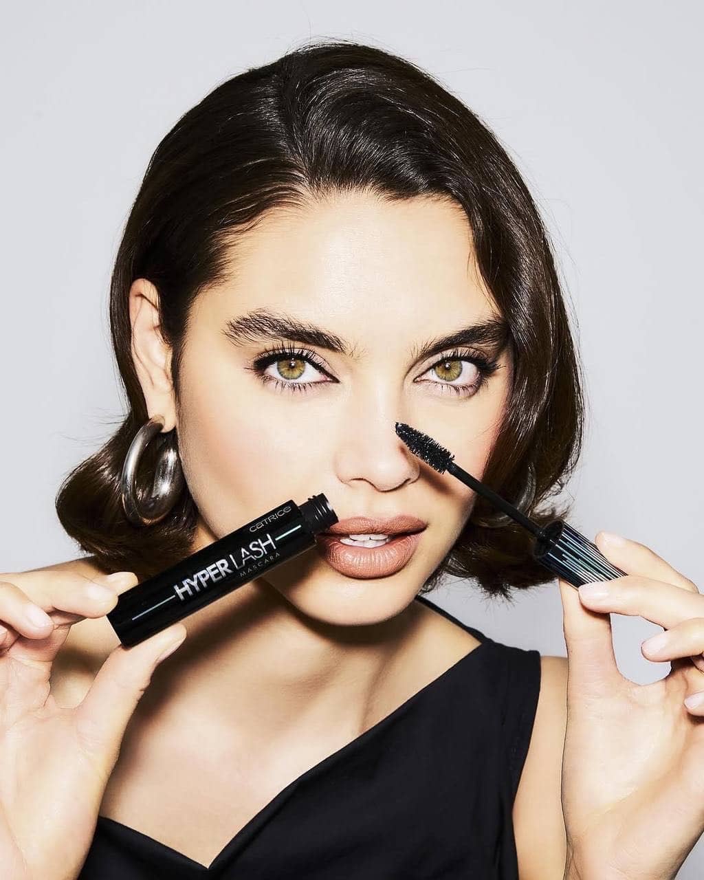 Тушь для ресниц объём и длина водостойкая Hyper Lash Waterproof Mascara, 010 Electric Black 2