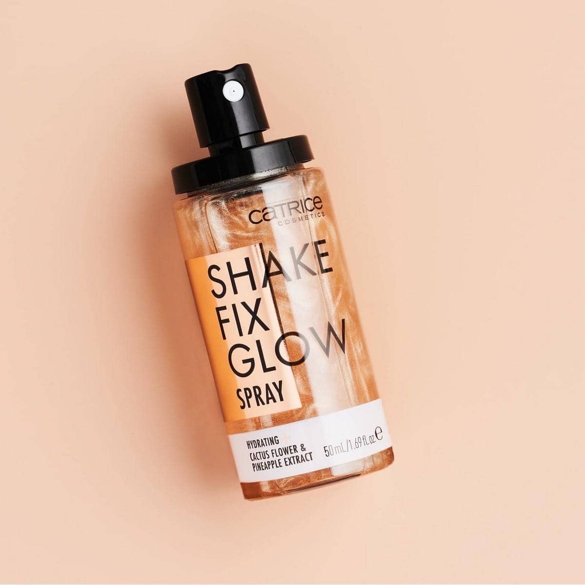 Фиксирующий спрей с эффектом сияния Shake Fix Glow Spray 1