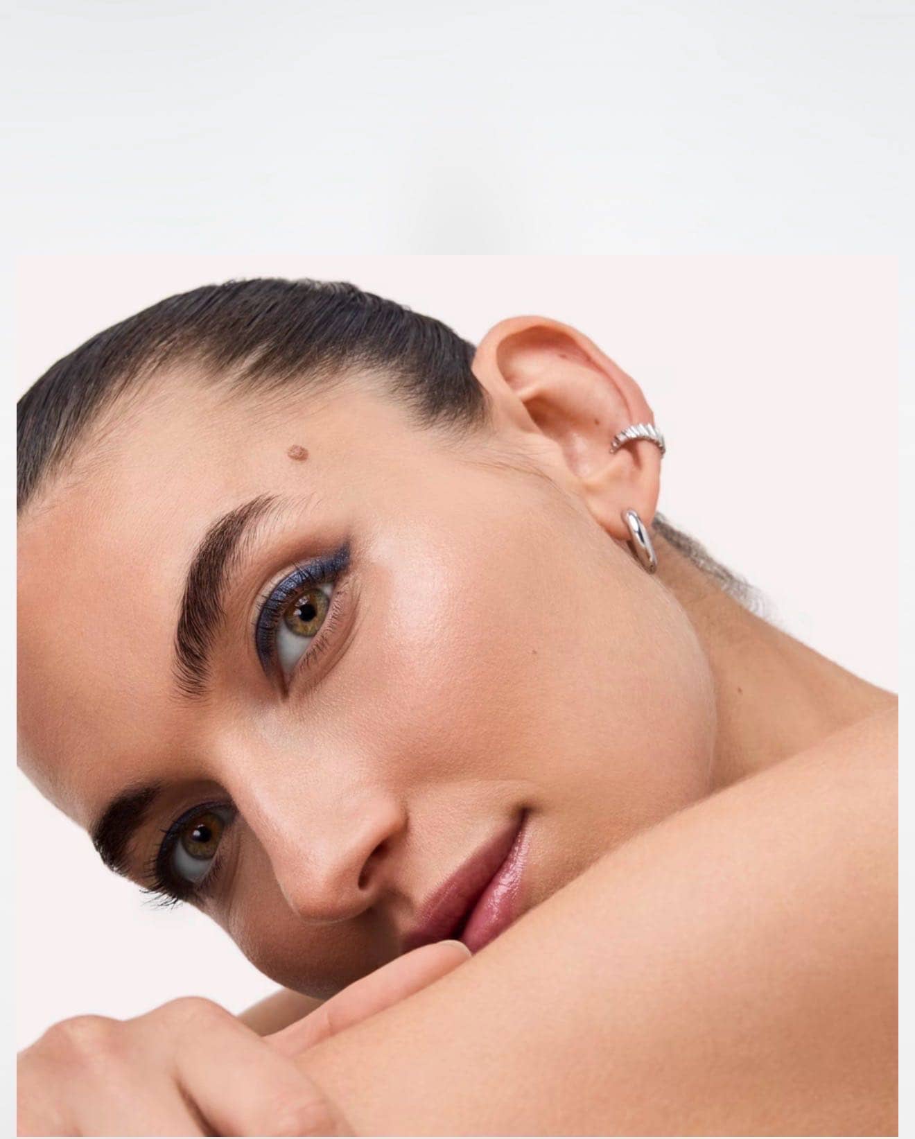 Карандаш для глаз Jewel Glide Effect Eye Pencil, 030 Midnight Sapphire 3