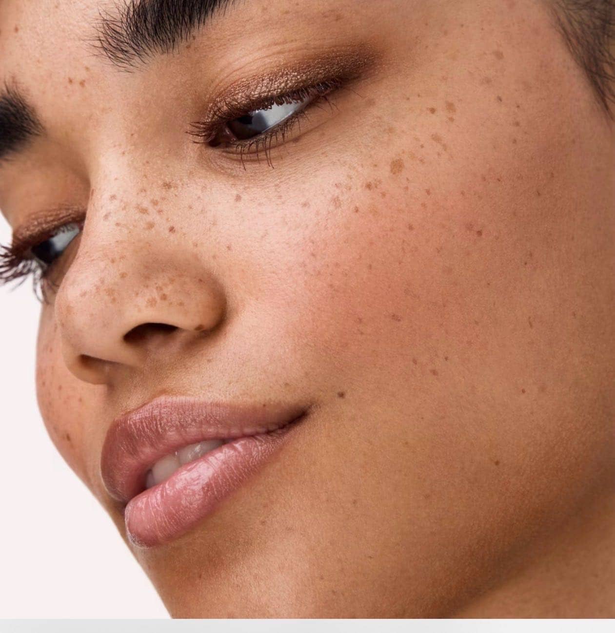 Карандаш для глаз Jewel Glide Effect Eye Pencil, 020 Amber Glow 8