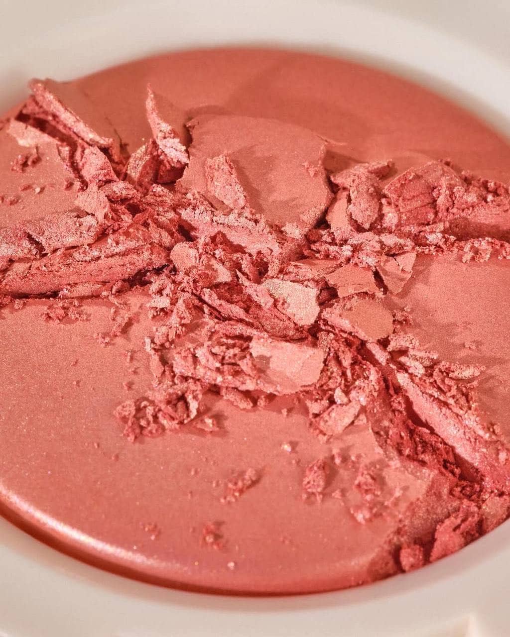 Румяна запеченные Soft Glam Baked Blush, 020 Peachy Breeze 8